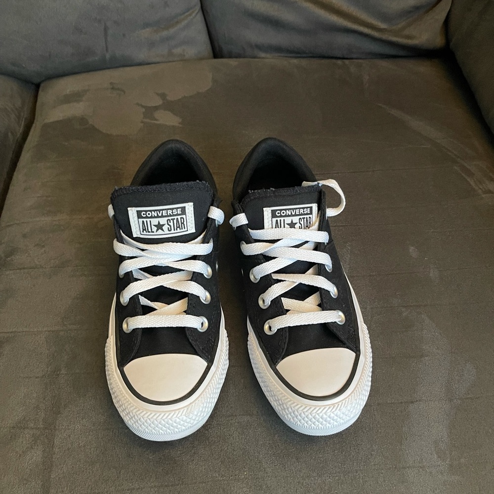 New All Star Madison - size 6